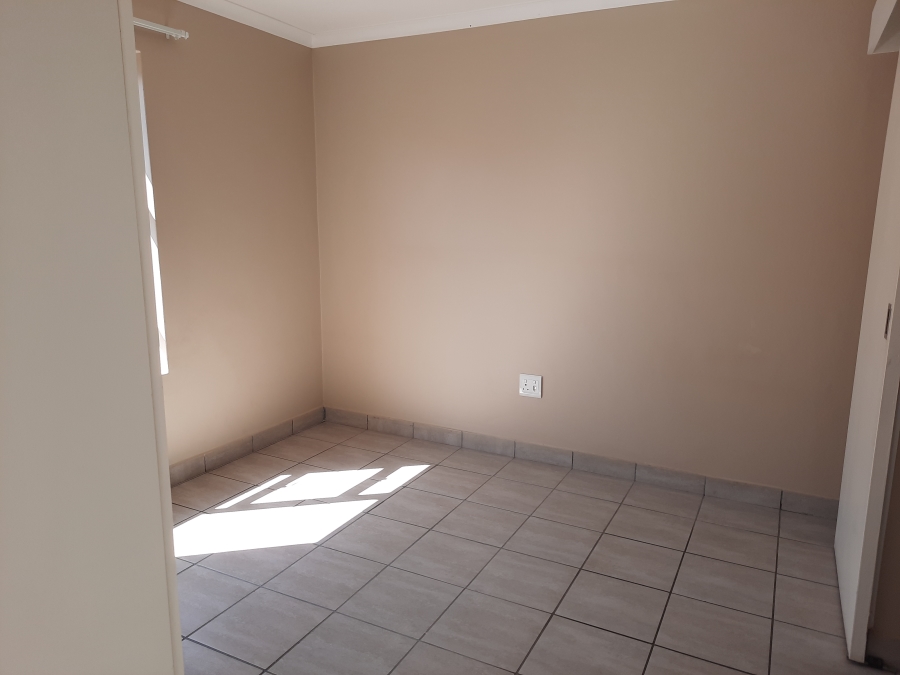 To Let 3 Bedroom Property for Rent in Highbury Western Cape